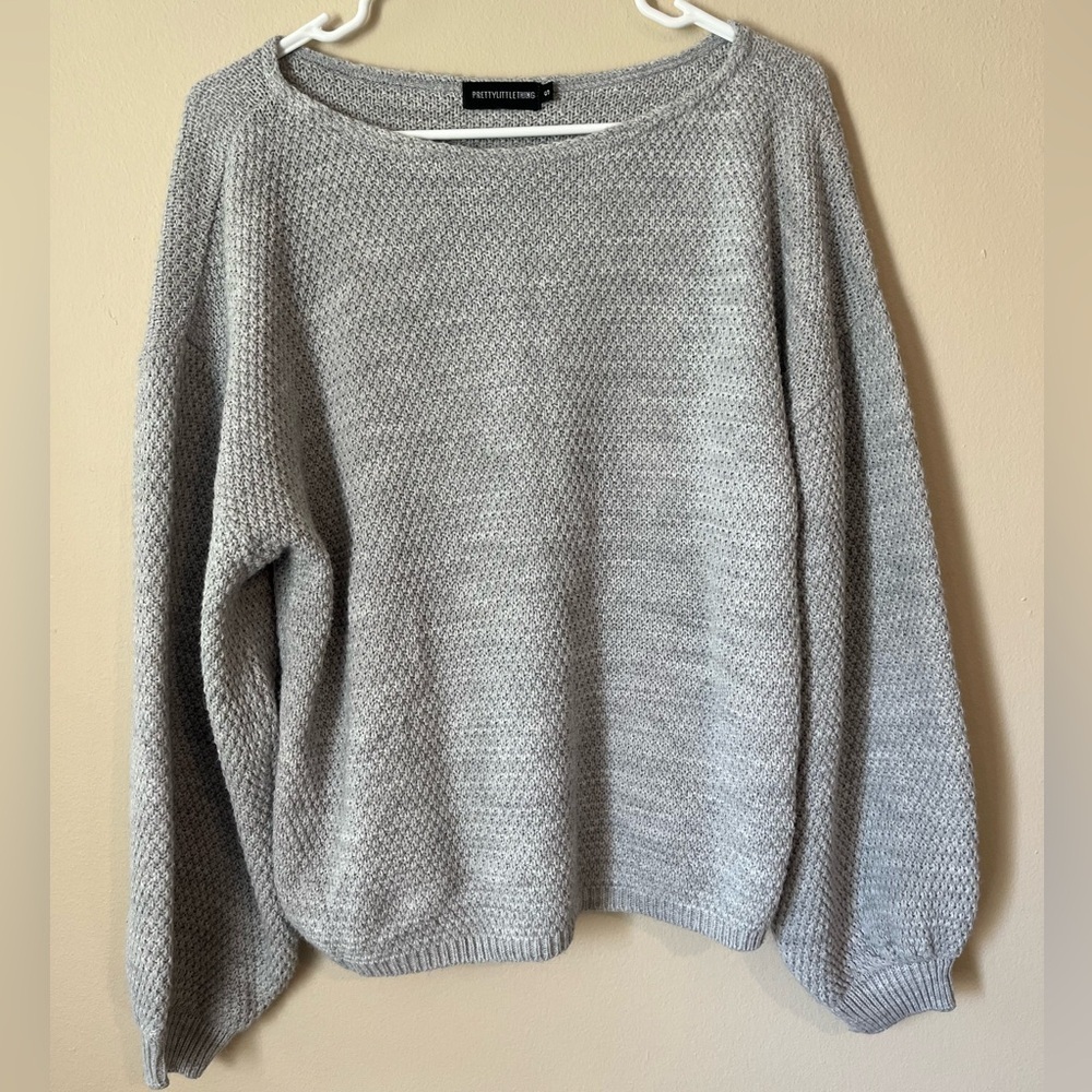 Pretty Little Things Drop shoulder sweater Size Small